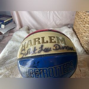 Harlem Globetrotters 2002 Naismith Basketball Hall Of Fame Ball  multiple sig.